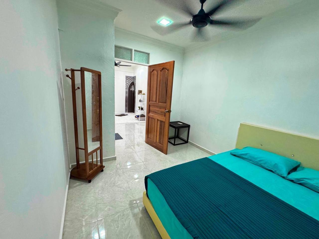 Ibai Golf Home Resort Homestay Куала-Тренгану Экстерьер фото